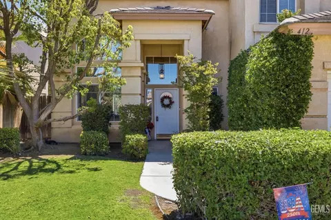 412 Lewisham St, Bakersfield, CA 93311 photo 6