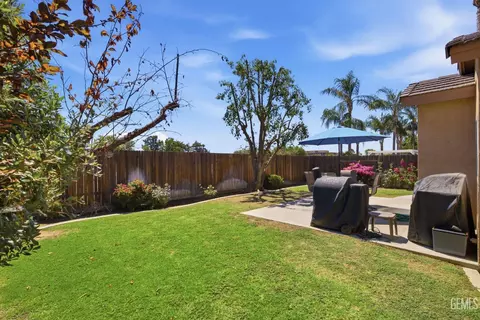 412 Lewisham St, Bakersfield, CA 93311 photo 50
