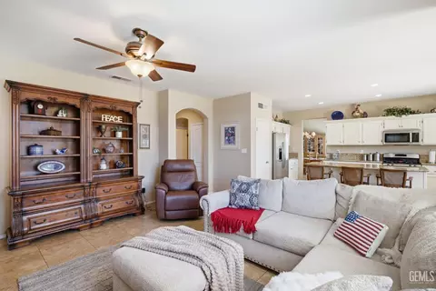 412 Lewisham St, Bakersfield, CA 93311 photo 27