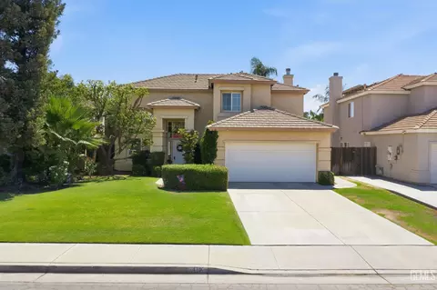 412 Lewisham St, Bakersfield, CA 93311 photo 1