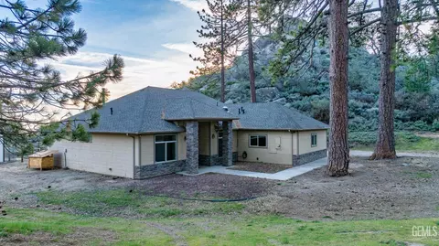 26820 Stirrup Way, Tehachapi, CA 93561