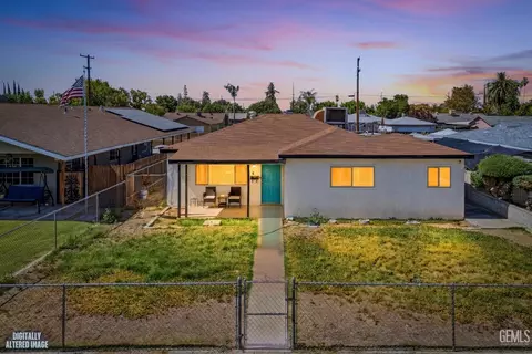 2134 4th St, Wasco, CA 93280