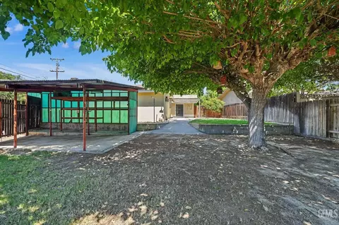 Exterior - 904 Bell Ave, Taft, CA 93268 photo 7 of 7