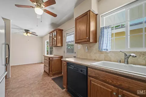 Other - 904 Bell Ave, Taft, CA 93268 photo 1 of 3