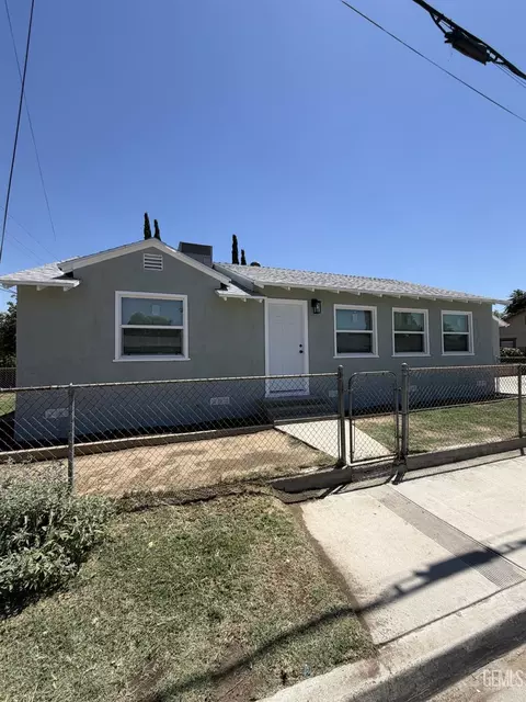 301 Harding Ave, Bakersfield, CA 93308