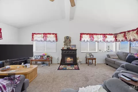 5101 Saddle Pl, Weldon, CA 93283 photo 9