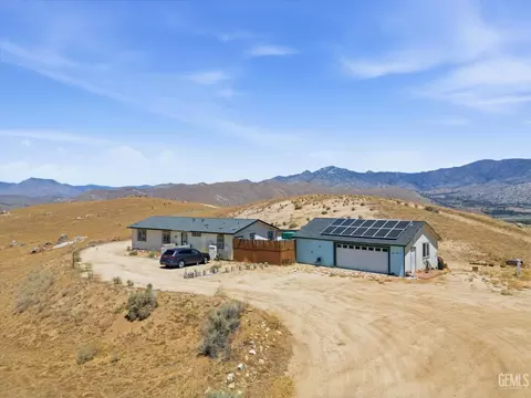 5101 Saddle Pl, Weldon, CA 93283 photo 3