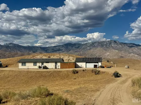 5101 Saddle Pl, Weldon, CA 93283 photo 2