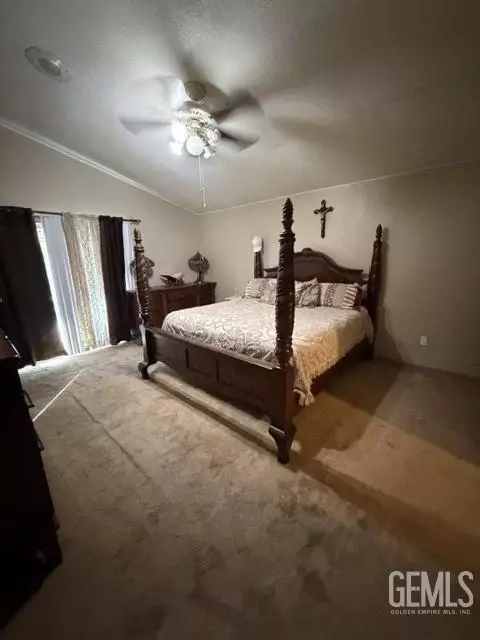 Bedroom - 6301 Phyllis St, Bakersfield, CA 93313 photo 3 of 3