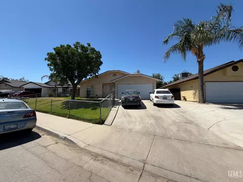 1113 La Madrid, Arvin, CA 93203