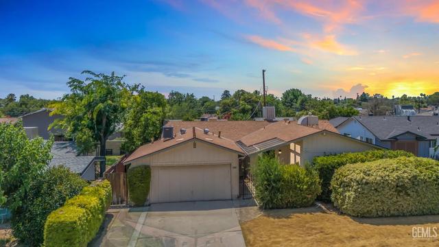 3008 Pomona St, Bakersfield, CA 93305