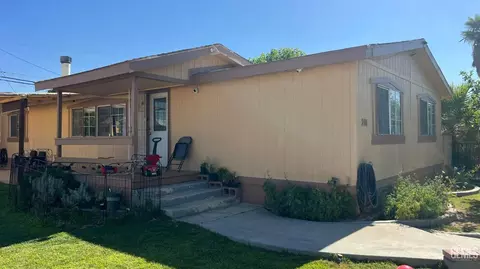 201 B St, Taft, CA 93268 photo 2