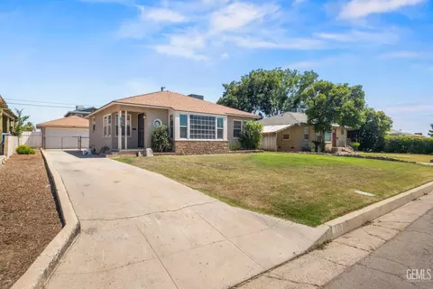 2133 Sacramento St, Bakersfield, CA 93305