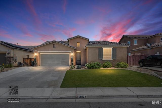 5812 Amber Ridge Dr, Bakersfield, CA 93313