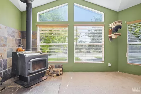 Other - 15054 Abajo Ave, Tehachapi, CA 93561 photo 3 of 10