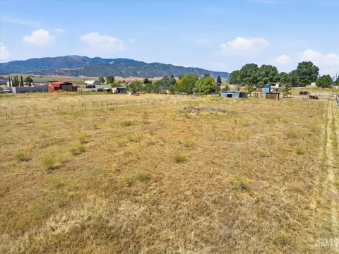Other - 15054 Abajo Ave, Tehachapi, CA 93561 photo 9 of 10