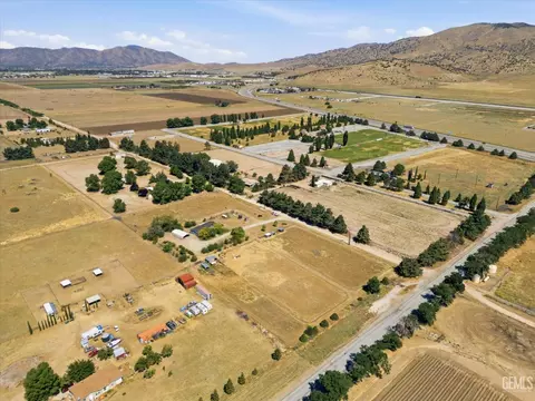 View/Area - 15054 Abajo Ave, Tehachapi, CA 93561 photo 8 of 8