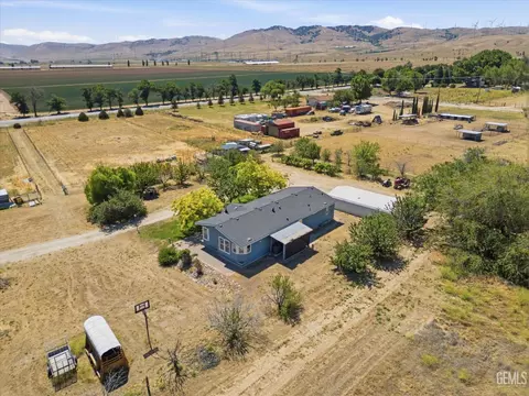 View/Area - 15054 Abajo Ave, Tehachapi, CA 93561 photo 6 of 8