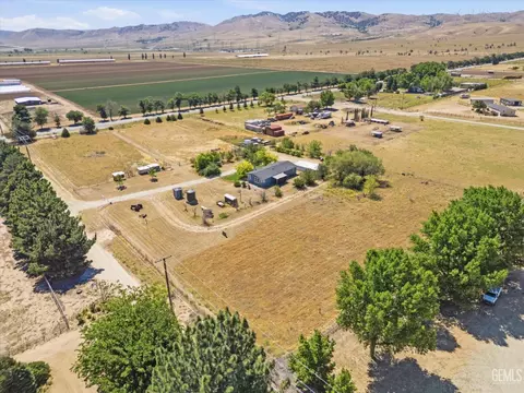 View/Area - 15054 Abajo Ave, Tehachapi, CA 93561 photo 4 of 8
