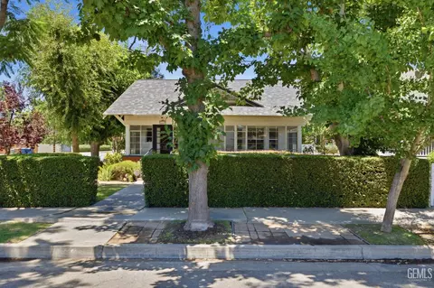 2530 19th St, Bakersfield, CA 93301