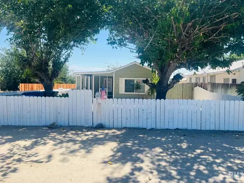 202 Jefferson St, Taft, CA 93268