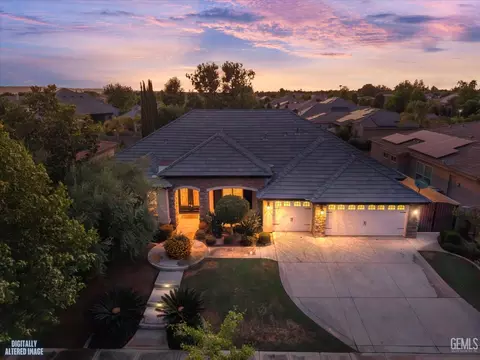 2305 Exton St, Bakersfield, CA 93311