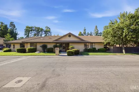 2323 Easthills Dr #29, Bakersfield, CA 93306