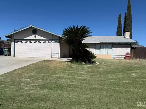 3901 Courtney St, Bakersfield, CA 93312