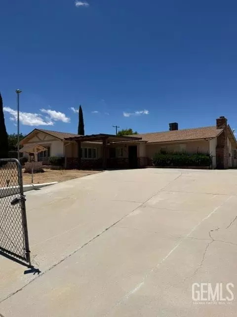 4317 Goat Ranch Rd, Lake Isabella, CA 93240