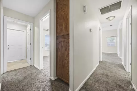 Entry Way - 4414 Sun Devils Ave, Bakersfield, CA 93313 photo 3 of 3