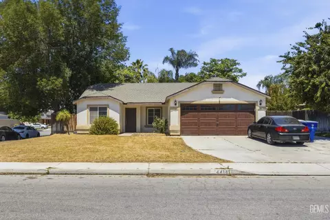 Exterior - 4414 Sun Devils Ave, Bakersfield, CA 93313 photo 4 of 7