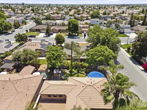 View/Area - 4414 Sun Devils Ave, Bakersfield, CA 93313 photo 4 of 5