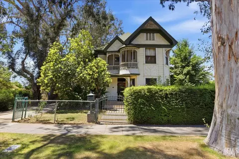 1321 N St, Bakersfield, CA 93301