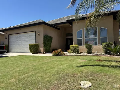 2802 Silver Shore Ln, Bakersfield, CA 93313