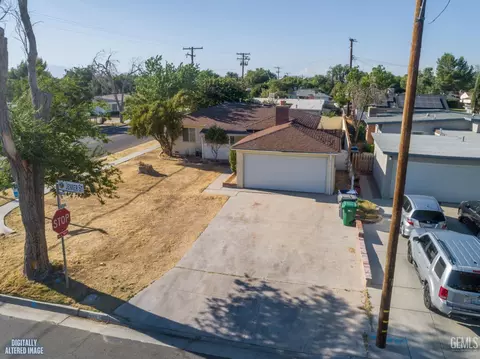 View/Area - 1441 W Jenner St, Lancaster, CA 93534 photo 2 of 5