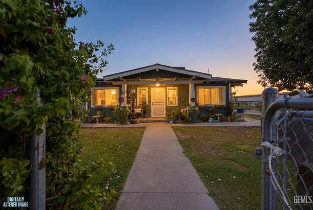 211 Eureka St, Bakersfield, CA 93305