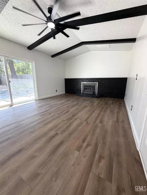 Living - 2365 Fordham Ave, Clovis, CA 93611 photo 4 of 8