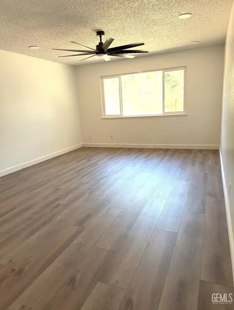 Living - 2365 Fordham Ave, Clovis, CA 93611 photo 8 of 8
