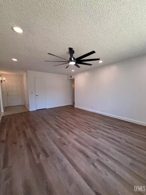 Living - 2365 Fordham Ave, Clovis, CA 93611 photo 7 of 8