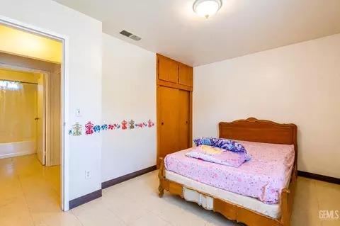Bedroom - 1412 E 11th St, Bakersfield, CA 93307 photo 1 of 3