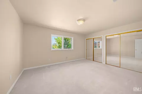 Bedroom - 3916 Pinehurst Dr, Bakersfield, CA 93306 photo 6 of 8