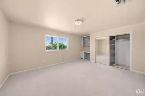 Bedroom - 3916 Pinehurst Dr, Bakersfield, CA 93306 photo 7 of 8