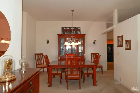 Dining - 495 Brick Dr, Bodfish, CA 93205 photo 4 of 6