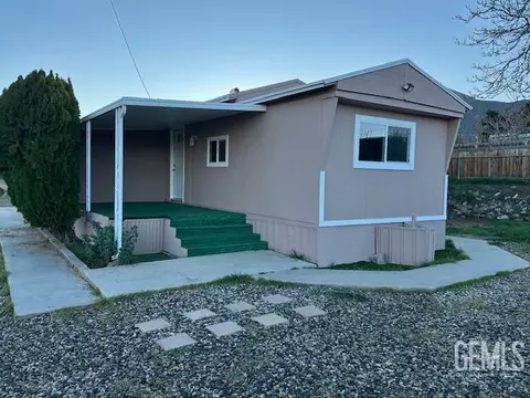 5651 Hooper Rd, Weldon, CA 93283