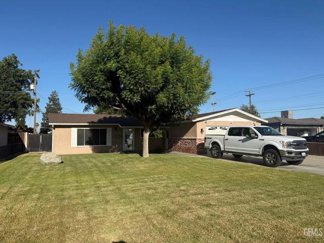 3212 Earnest Ct, Bakersfield, CA 93304