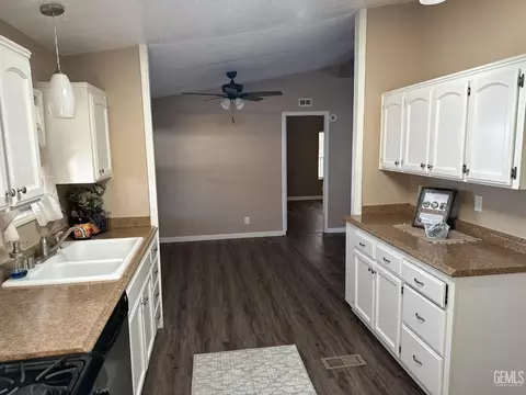 600 S Dennison Rd #24, Tehachapi, CA 93561 photo 7