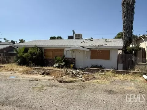 307 A St, Taft, CA 93268 photo 1