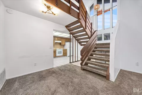 5551 Midsummer Dr #E, Bakersfield, CA 93308 photo 5