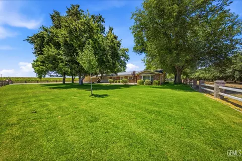 5300 Shafter Rd, Bakersfield, CA 93313 photo 8