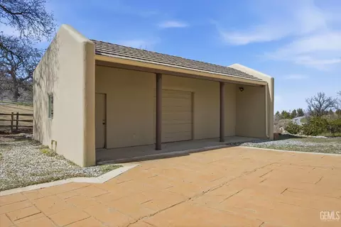 Other - 28221 Cumberland Rd, Tehachapi, CA 93561 photo 10 of 11